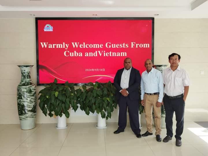 Expertos de Mayabeque y China intercambian sobre producción sostenible de granos.