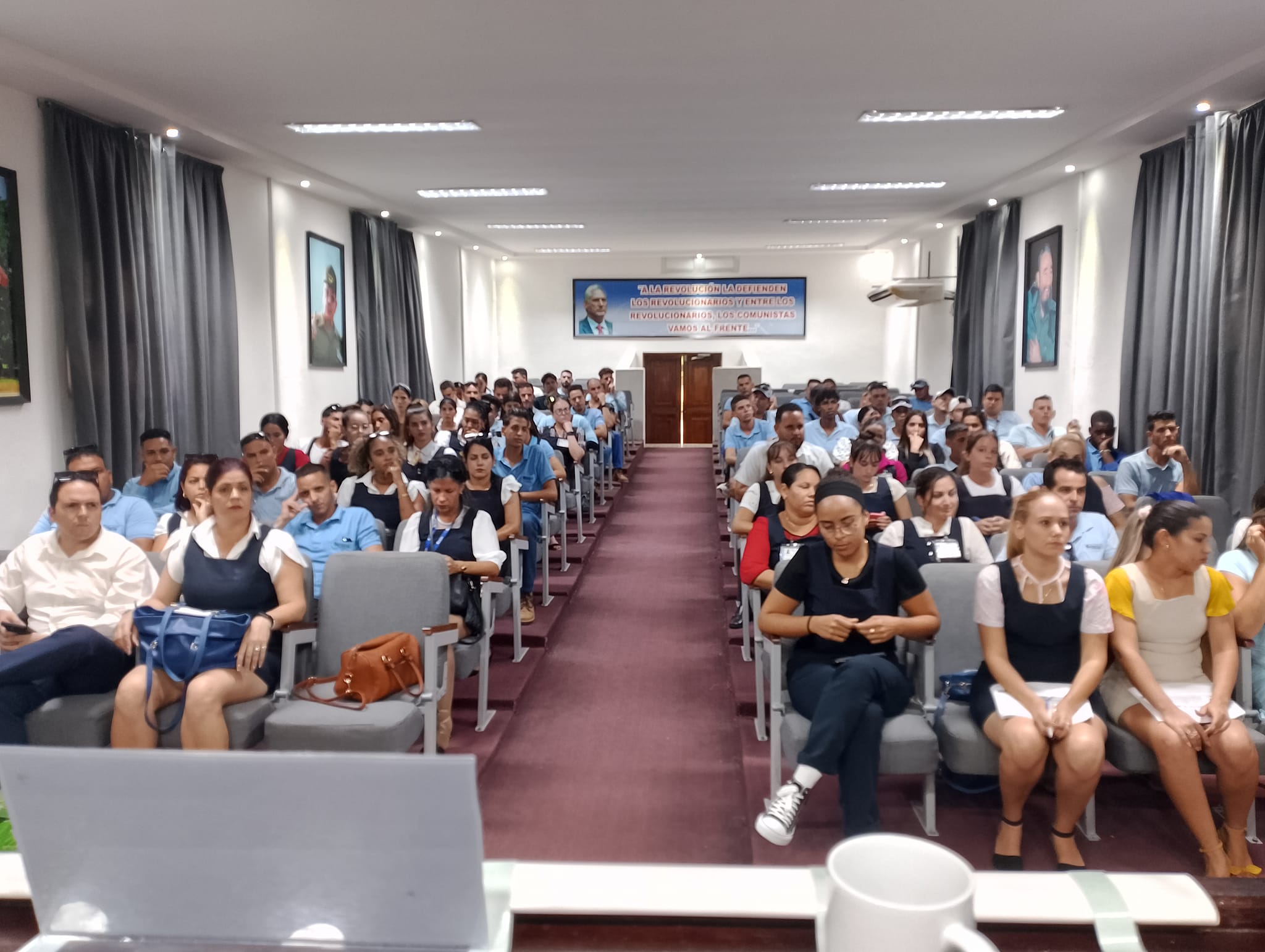 Realizan activo juvenil con trabajadores de las telecomunicaciones.