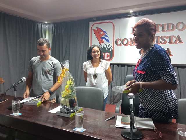 Presentan en Mayabeque libro “Fidel Castro: El arte de gobernar”.