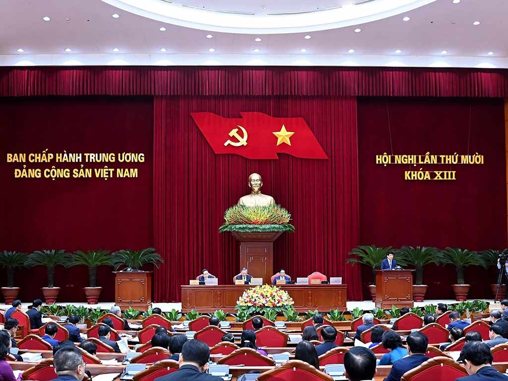 X Pleno del Comité Central del Partido Comunista de Vietnam