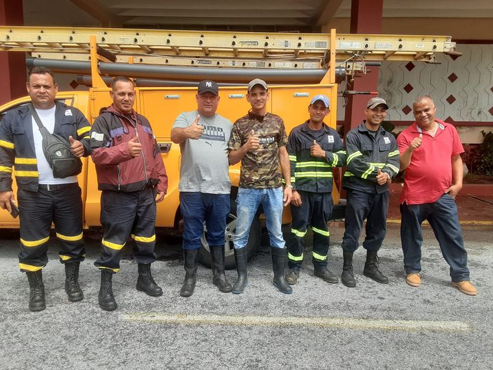 Eléctricos de Mayabeque y La Habana refuerzan recuperación del servicio en Pinar de Río.