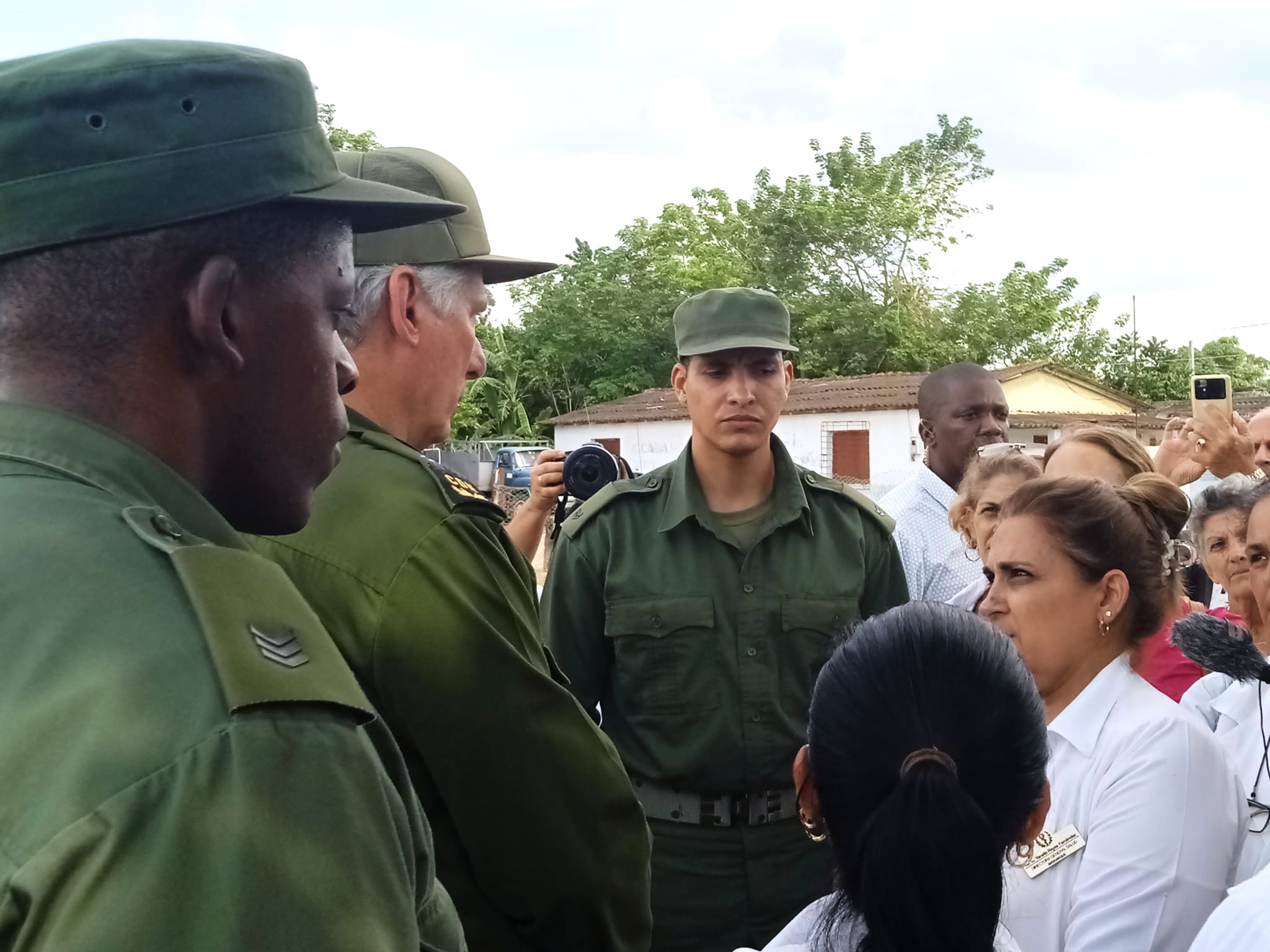 Recorre Miguel Díaz-Canel lugares de interés económico y social en Mayabeque