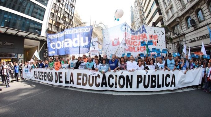 Frente universitario argentino realiza otro paro de 24 horas. Foto: Prensa Latina
