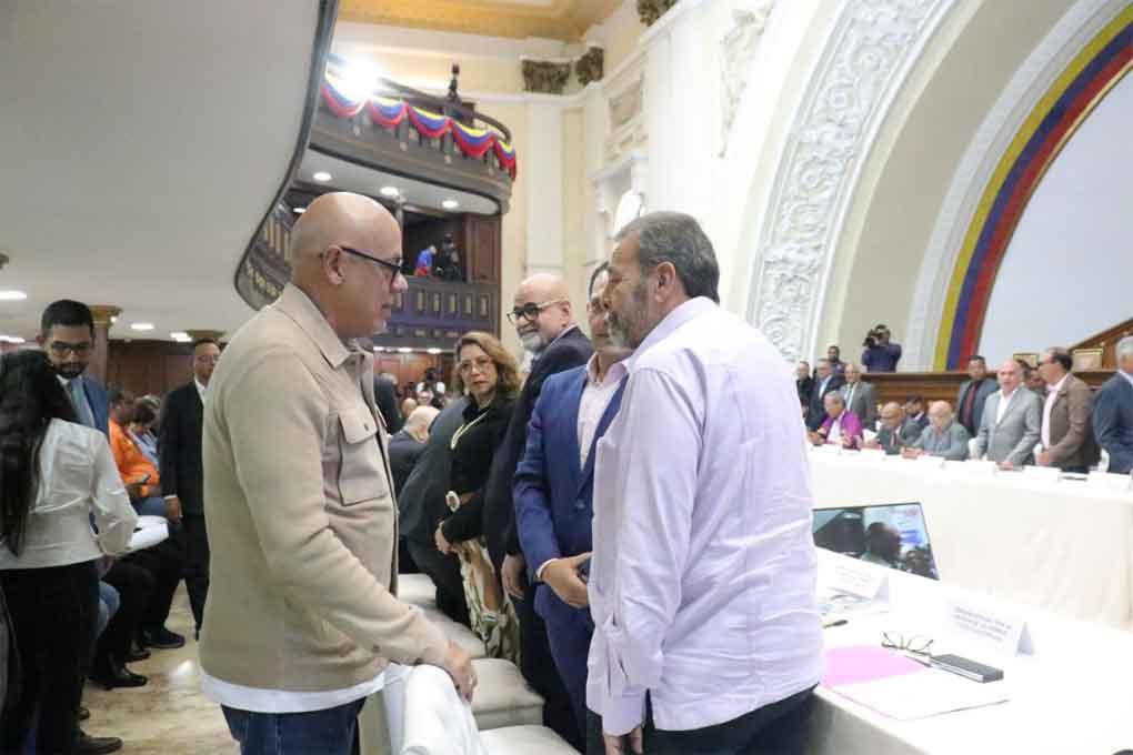 Nuevo diálogo para revisar leyes electorales en semana de Venezuela