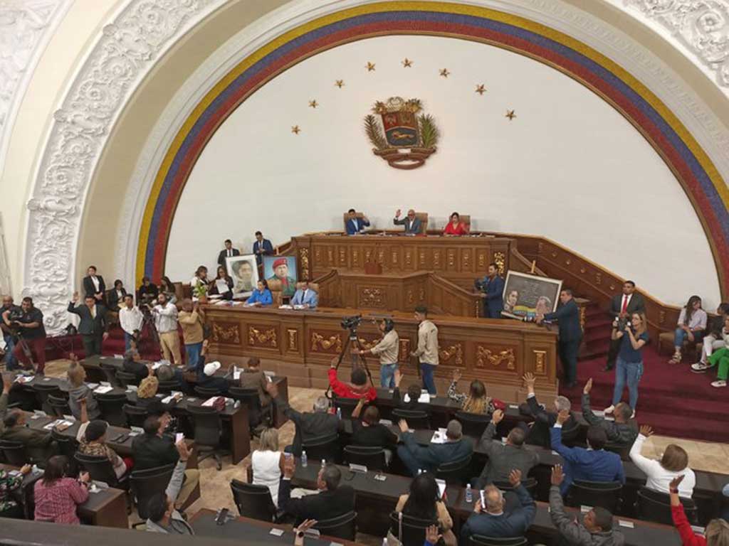 Comisiones siguen debates para reformar leyes comiciales en Venezuela