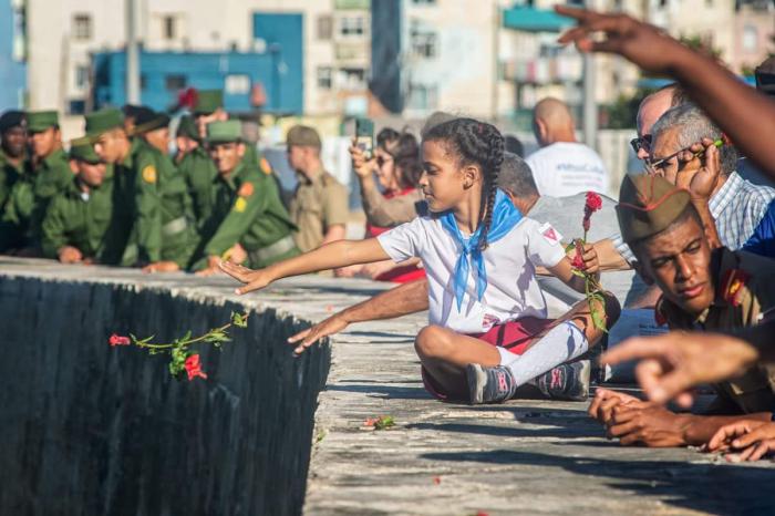 Camilo Cienfuegos, en la memoria y el pecho de Cuba. Foto: Prensa Latina