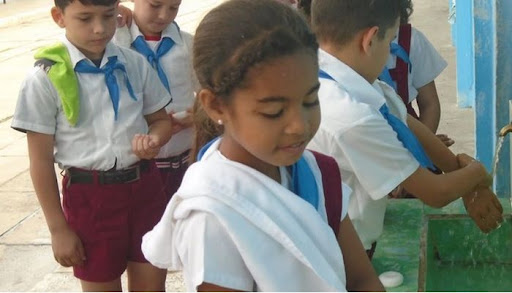 Intensifican medidas higiénico-epidemiológicas en instituciones educativas