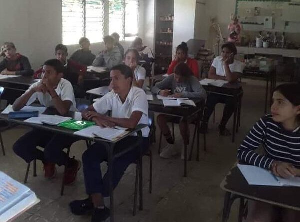 Preparan en Jaruco a estudiantes para concursos de conocimientos