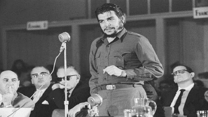 El Che, el Día del Economista y el Contador, el debate, la asignatura pendiente