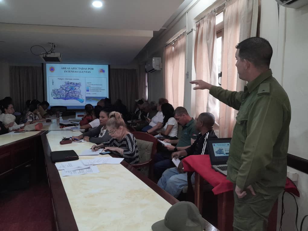 Evalúa Consejo de Defensa Provincial de Mayabeque medidas a cumplir ante posibles daños de la Tormenta Tropical Rafael