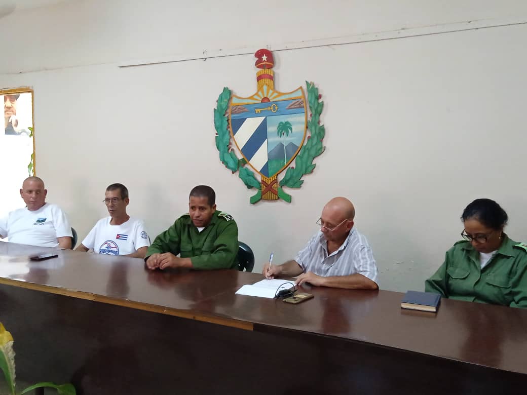 Realiza Jorge Félix Lazo Mesa funcionario del Comité Central del Partido Comunista de Cuba recorrido por el municipio de Nueva Paz