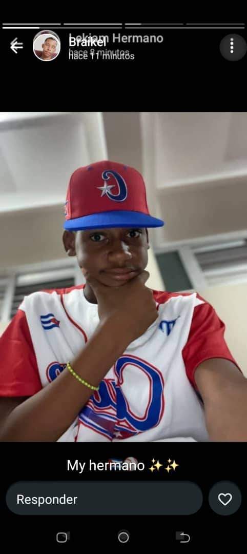 Un melenero en equipo Cuba de Béisbol sub-15 años