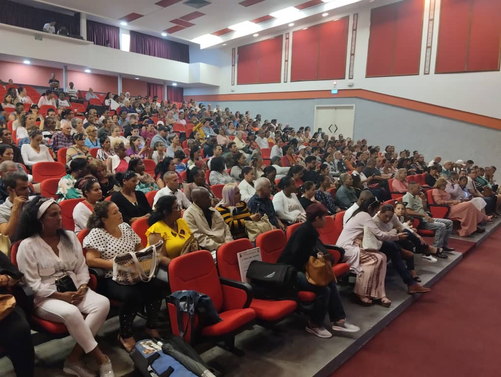 Efectúan gala provincial por el Día del Educador en Mayabeque. Foto: Maikel Simón