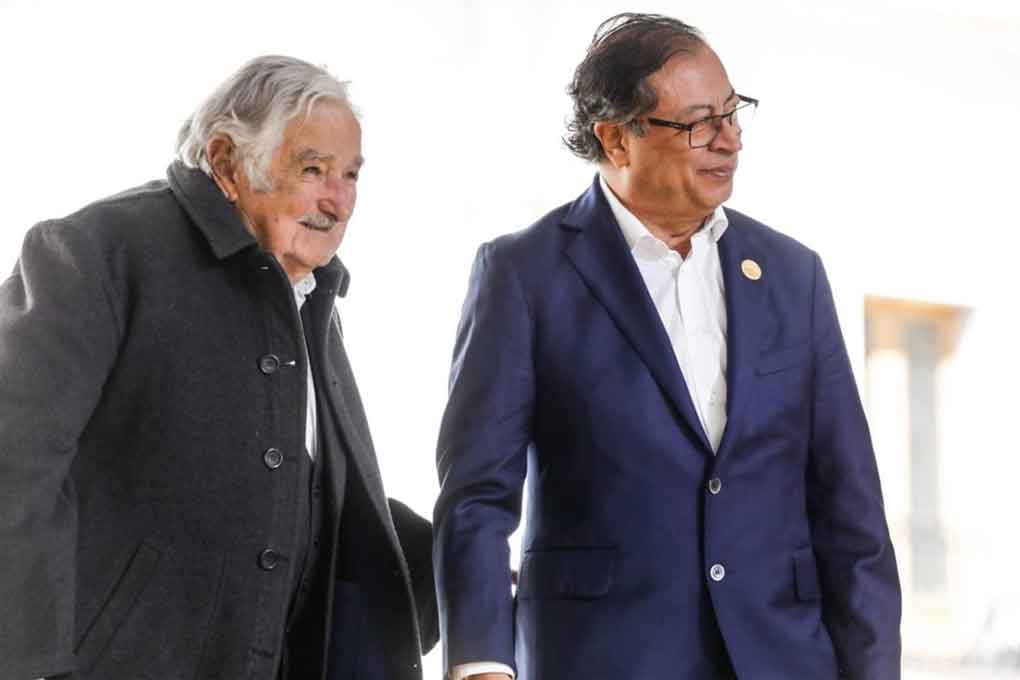 Presidente de Colombia realiza visita «diplomática» a Uruguay