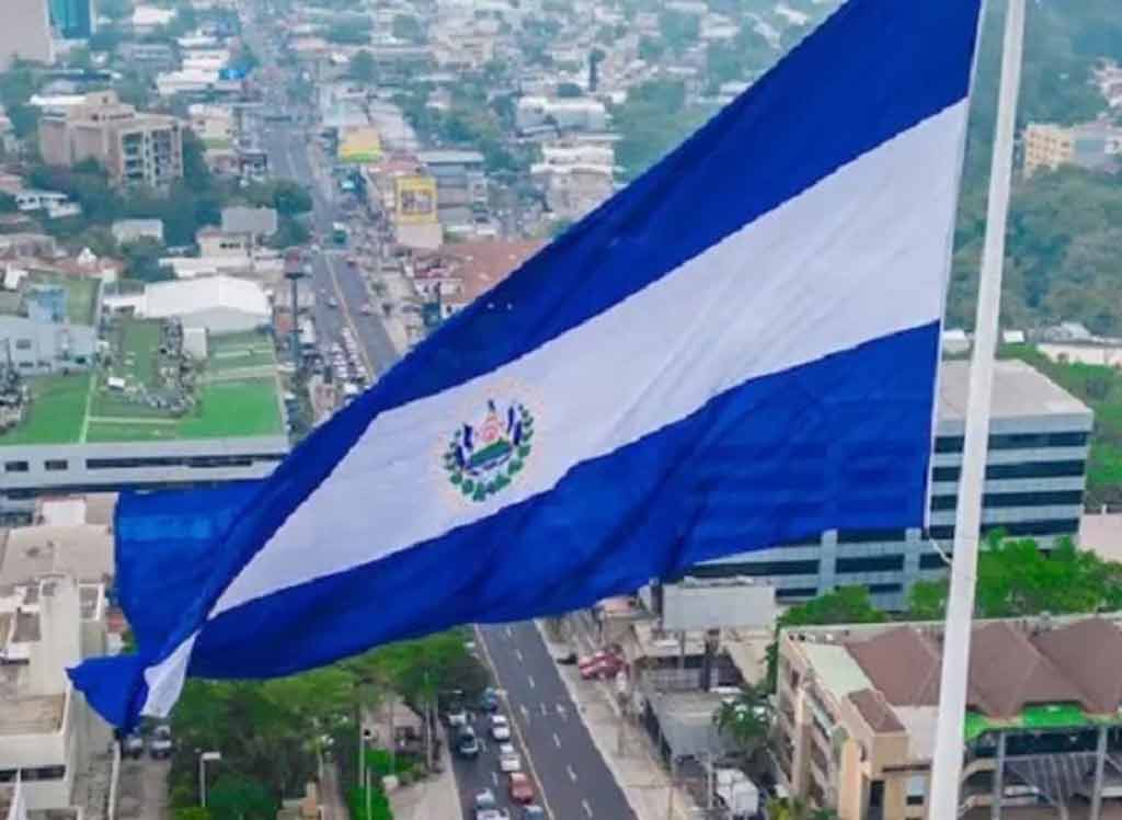 Preocupaciones acompañan a El Salvador en festividades