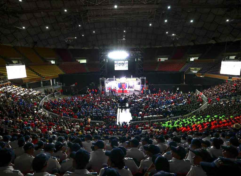 Cabello advierte a expresidentes que pretenden ingresar a Venezuela