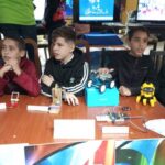 Incursionan niños lajeros en el campo de la robótica