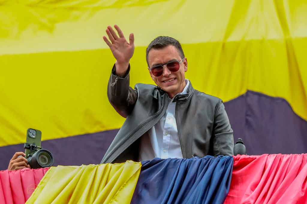 Ecuador en campaña electoral con un presidente-candidato