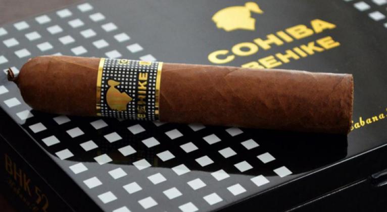 Convocan en Cuba a concurso sobre habano Behike