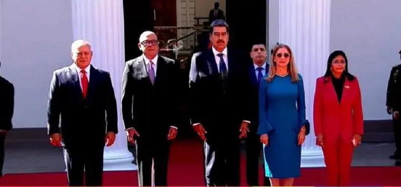 Maduro arribó a Palacio Federal Legislativo para toma de posesión