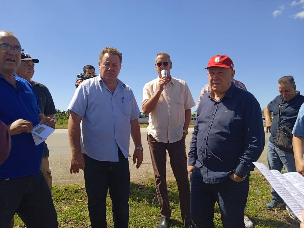 Visitan ministros al municipio de Nueva Paz
