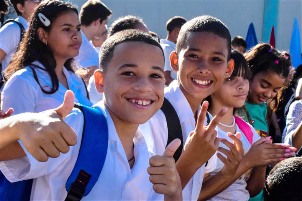 La niñez, adolescencia y juventudes a debate en Cuba. Foto: Prensa Latina