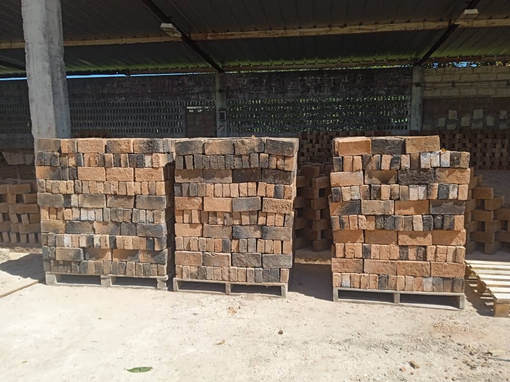 Intencionan en Jaruco la producción de ladrillos. Foto: Radio Jaruco