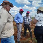 Intercambia Salvador Valdés Mesa con productores de Mayabeque