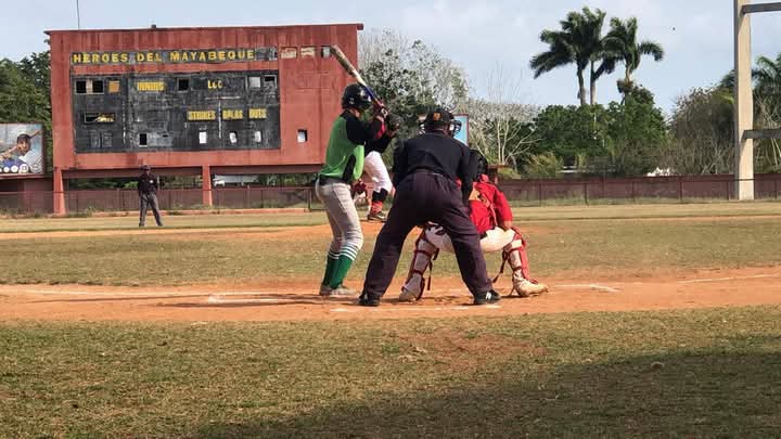 Siguen en el sótano equipos de Mayabeque en Campeonatos Zonales Nacionales de Béisbol