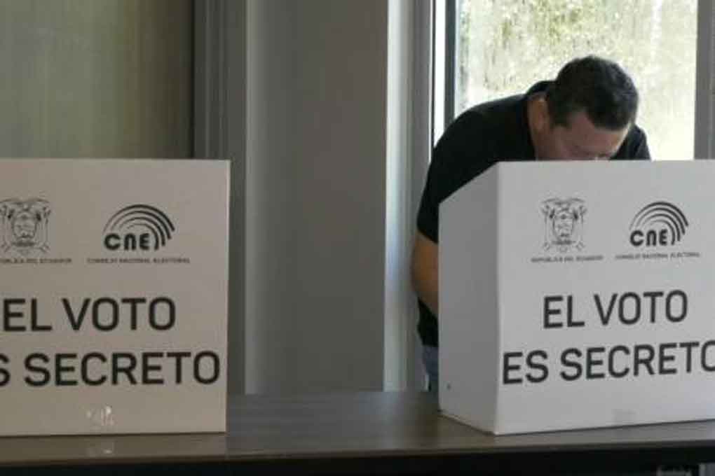 Abren recintos de votación, arranca el balotaje en Ecuador. Foto: Radio Habana Cuba