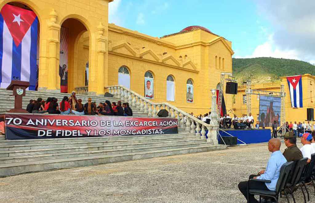 Cuba conmemora aniversario 70 de excarcelación de Fidel Castro