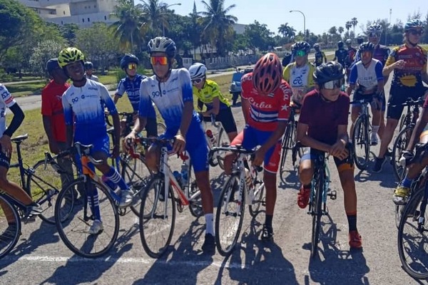 Destacaron ciclistas de Mayabeque en segunda carrera del grupo Náutica Marlin Tarará