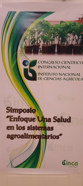Sesiona Simposio "Enfoque Una Salud en los sistemas agroalimentarios"