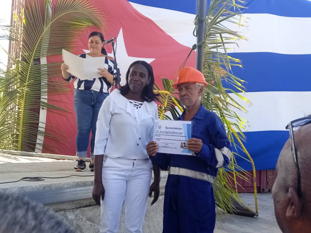 Celebró Batabanó acto provincial en saludo al día del trabajador marítimo portuario