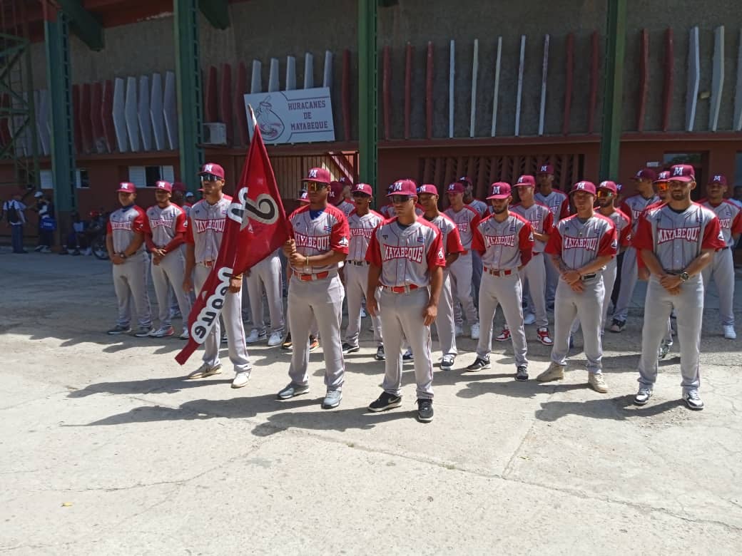 Abanderan equipo de Mayabeque que participará en Serie Nacional de Béisbol Sub -23 años