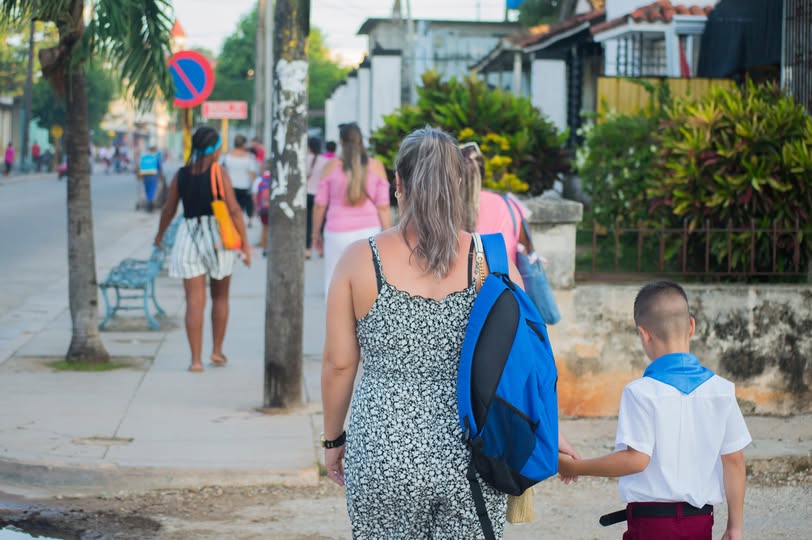 La familia y el inicio del curso escolar: Un nuevo capítulo en la vida cotidiana