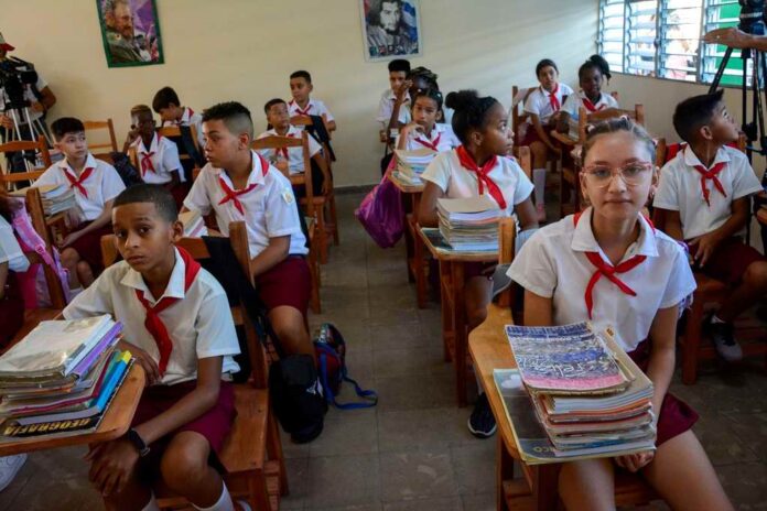 Un mecanismo notable: la evaluación escolar. Foto: Radio Camoa