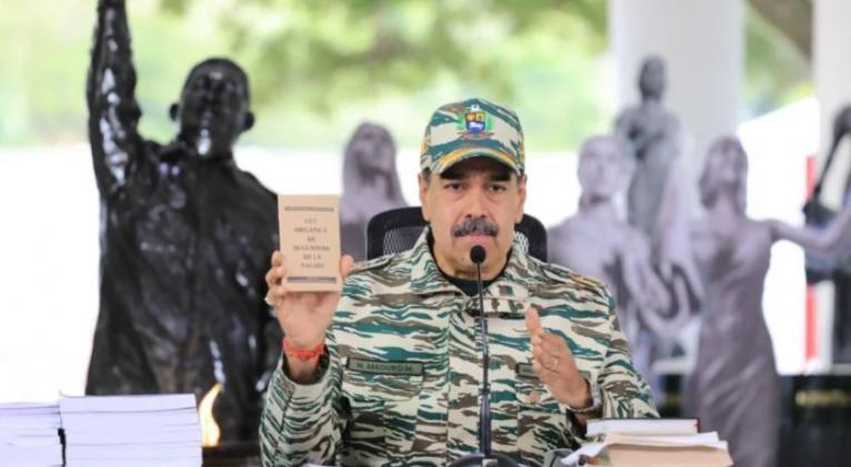 Presidente Maduro activa Unidades Comunales Milicianas ante injerencia de EE.UU.