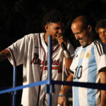 Fusi&oacute;n de tradici&oacute;n y modernidad en choque de improvisadores