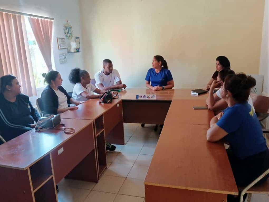 Joven Club Mayabeque recibe visita de la directora general nacional