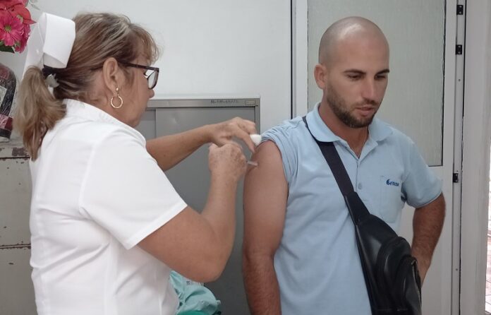 Por una mejor salud de los trabajadores de ETECSA Mayabeque. Foto:Radio Camoa