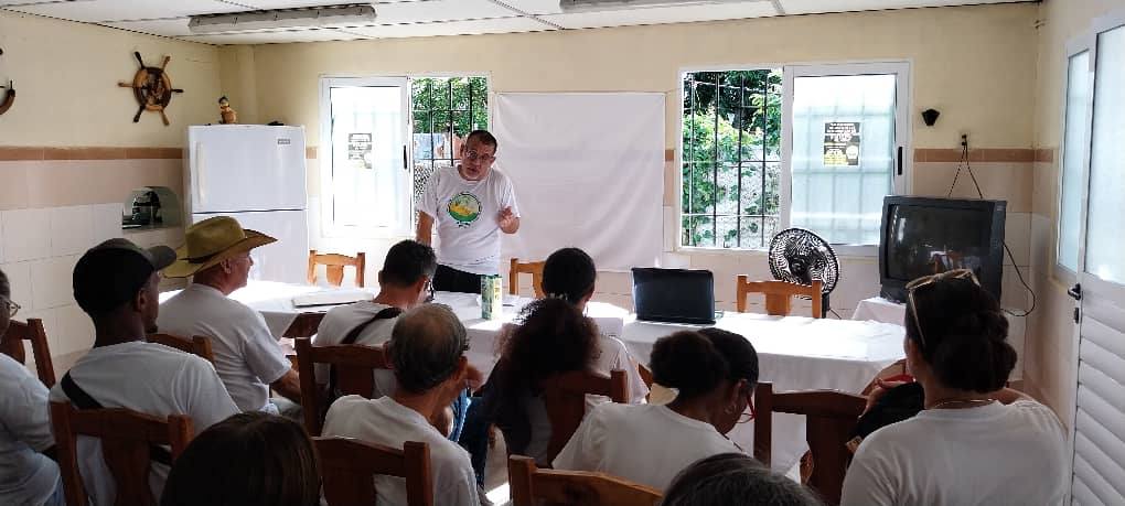 Efectuado taller del proyecto Alternativas de manejo sostenible para producci&oacute;n de arroz. Foto: UNAH