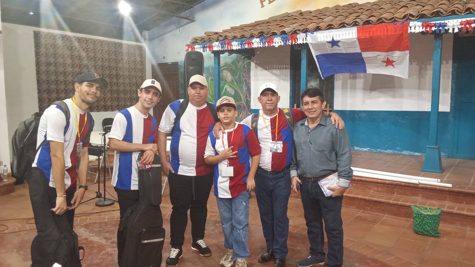 Representada Casa de la Décima de Mayabeque en Encuentro Internacional de Trovadores Panamá 2025.