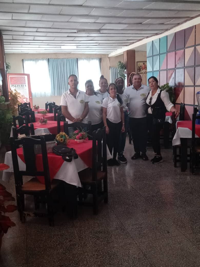 Diversifica ofertas gastron&oacute;mica colectivo de pizzeria Venecia. Foto: Radio Jaruco
