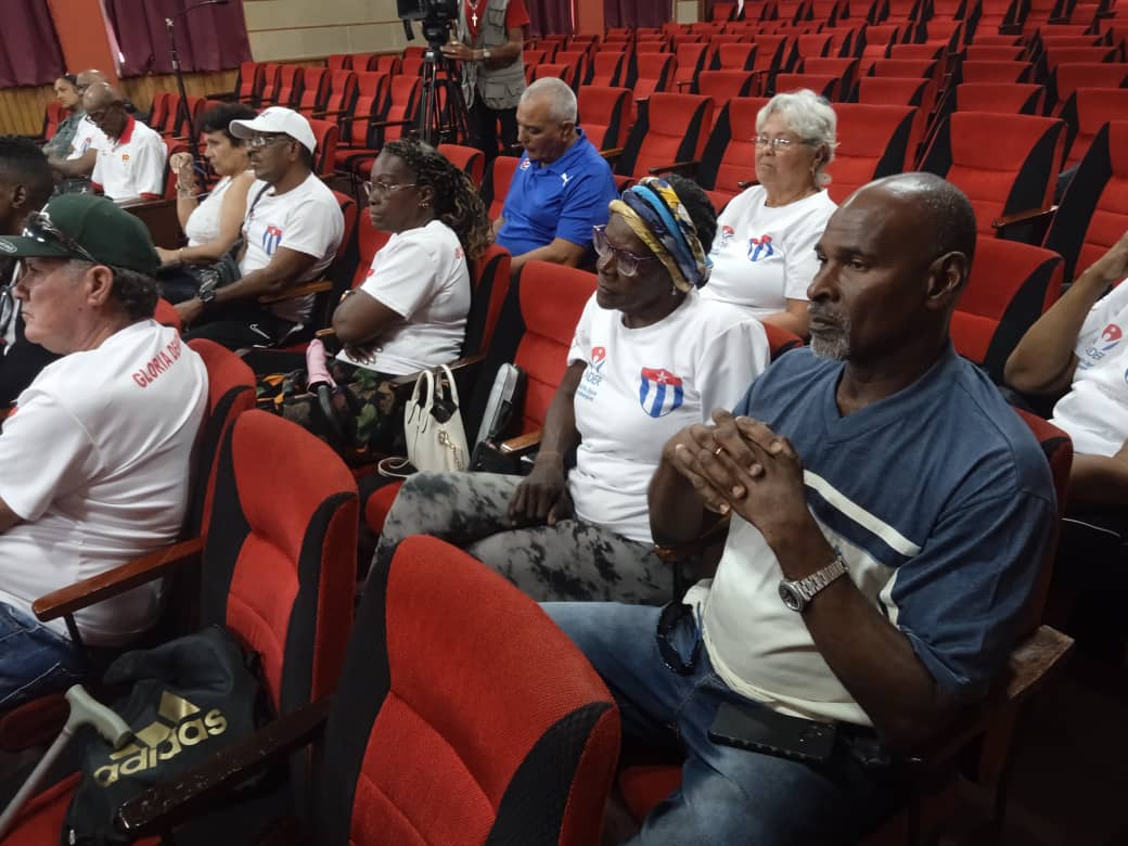 Encuentro con glorias deportivas