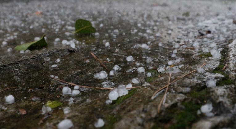 Temporal de granizo deja más de 150 heridos en Brasil.