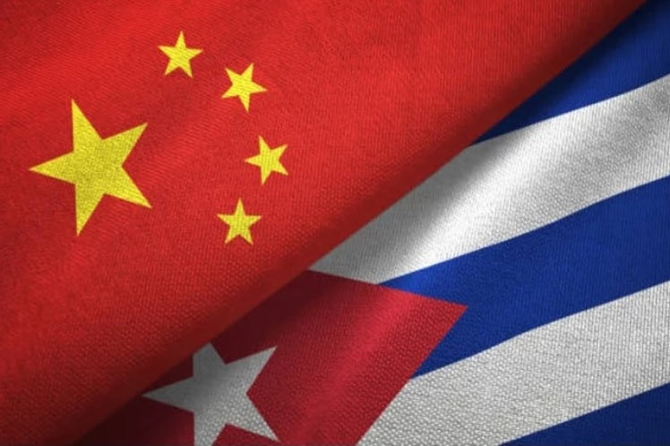China envía carga aérea de ayuda para damnificados en Cuba