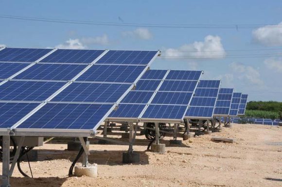 Vietnam dona parques solares fotovoltaicos para fortalecer generación eléctrica en Mayabeque.