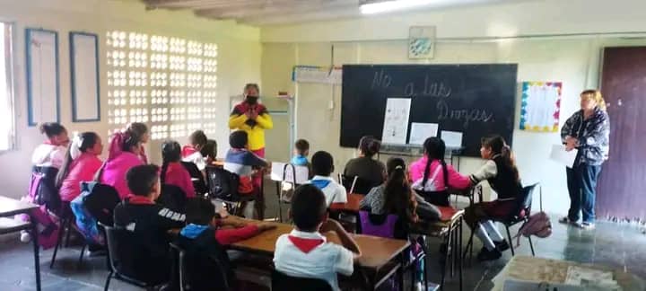 Realizan charla sobre consecuencias de las drogas en escuela Máximo Gorki, de Jaruco