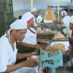 Trabajadores de industrias desaf&iacute;an limitaciones